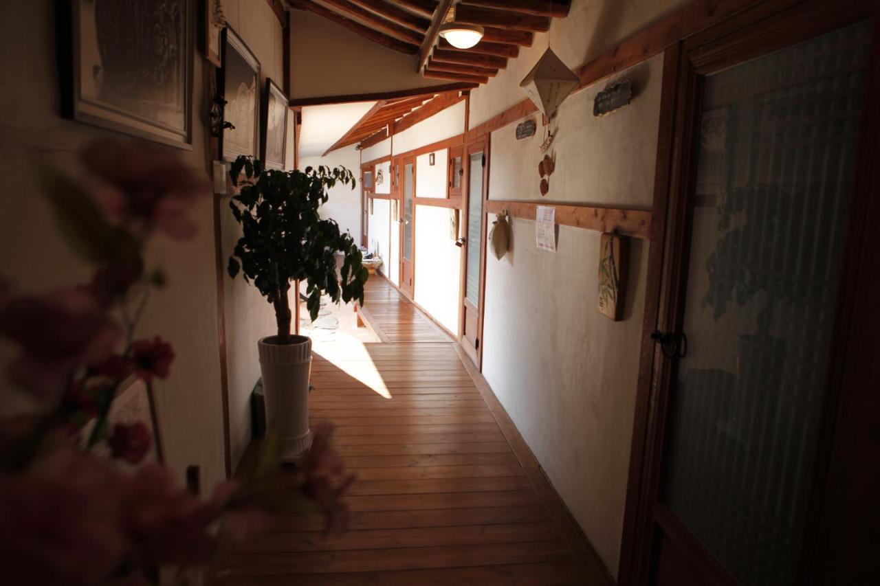 Gyeongju Guesthouse Huewon Εξωτερικό φωτογραφία